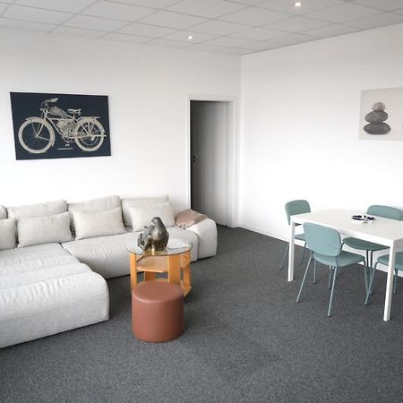 Luana Airport Apartments #7 Otopeni Exteriör bild